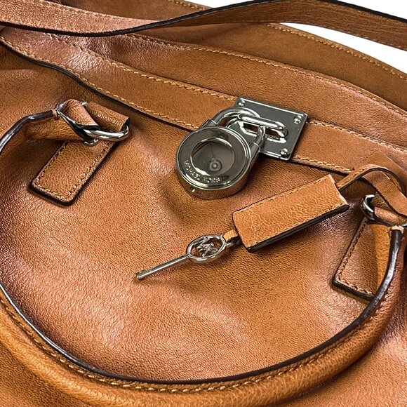 Large Leather Bag, weekender, large zippered interior original Michael Kors bag. - Picture 1 of 16